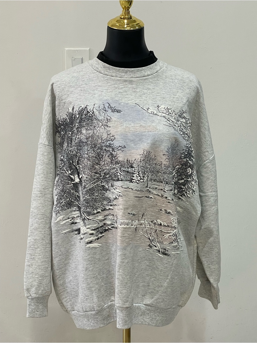 LIKE NEW Vintage 90s Separate Issue Woman Snowy Forest Mock Neck Sweatshirt 20W